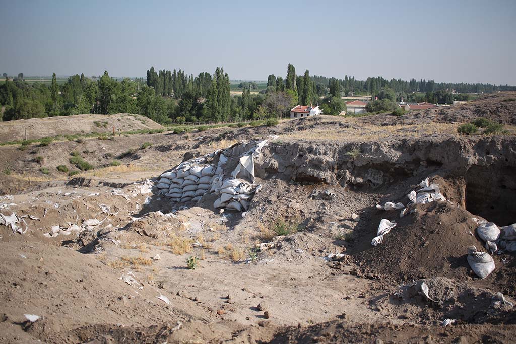 8. Currently inactive area of excavation, Mellaart spoil heap on the left